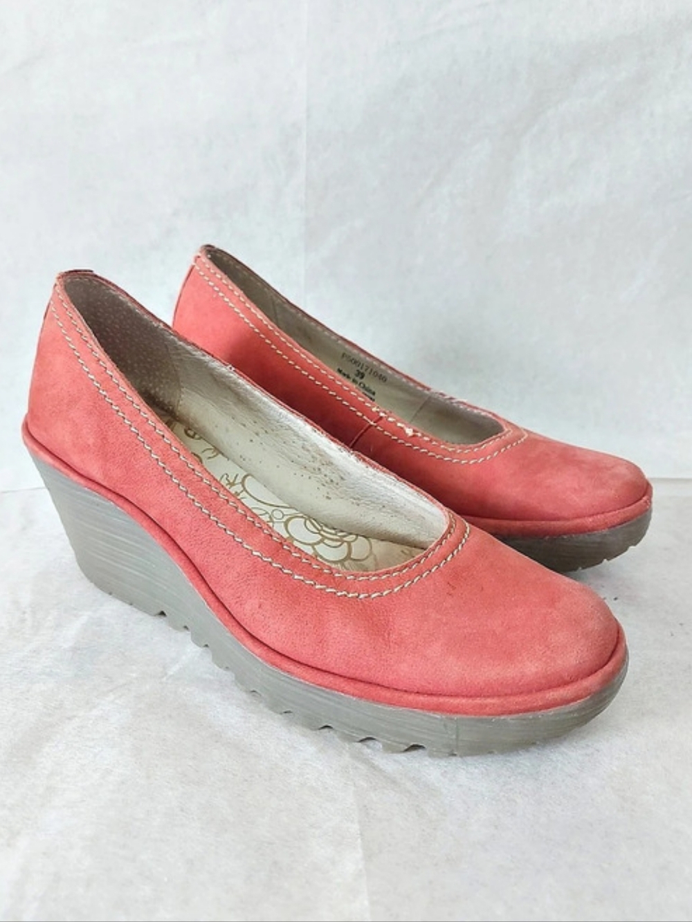 Fly London Yalo Wedge Retro Coral Suede Shoes 39 EU Chunky Rubber Sole Platform